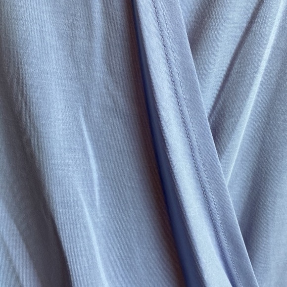 LOFT Women’s V-Neck Faux Wrap Top Pale Blue sz L NWT - Picture 5 of 7